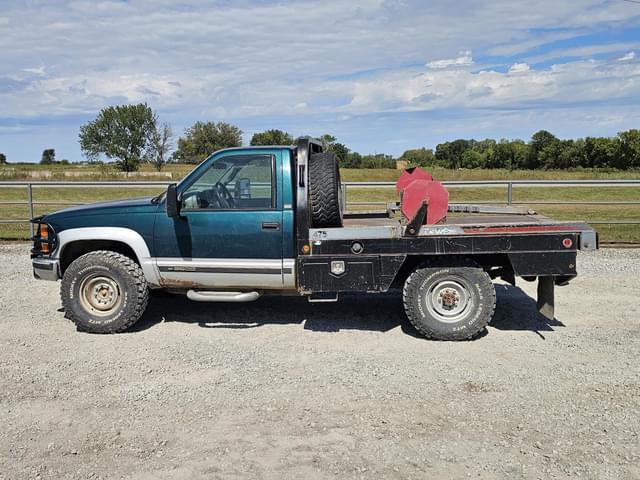 Image of Chevrolet 3500 equipment image 3