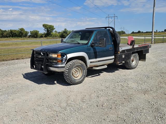 Image of Chevrolet 3500 equipment image 1