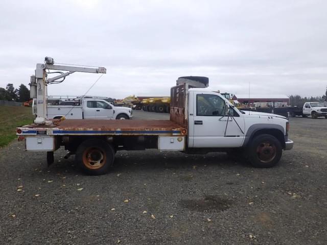 Image of Chevrolet 3500HD equipment image 2