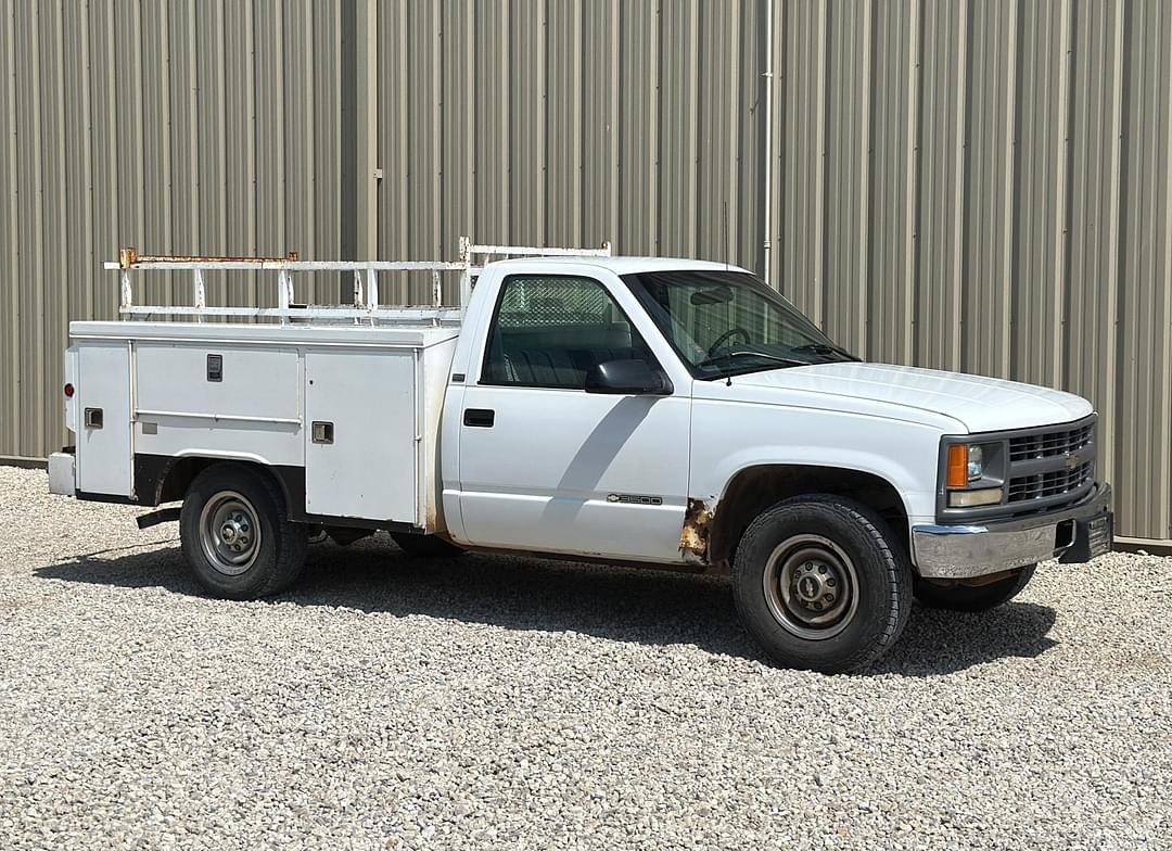 Image of Chevrolet 3500 Primary image