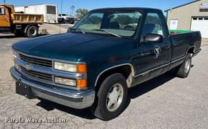 1996 Chevrolet C1500 Image