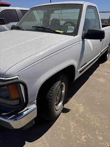 Image of Chevrolet C1500 equipment image 2