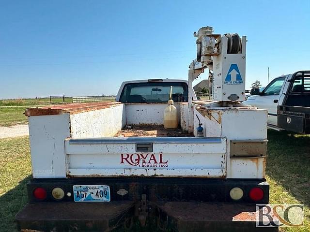 Image of Chevrolet 2500 equipment image 4