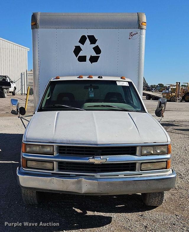 Image of Chevrolet C3500 equipment image 1