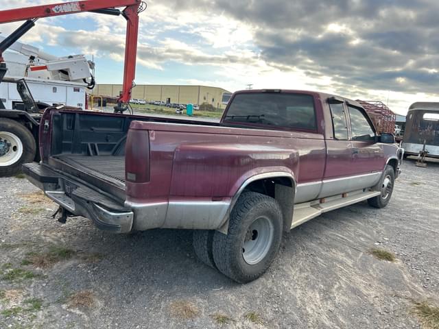 Image of Chevrolet C3500 equipment image 3