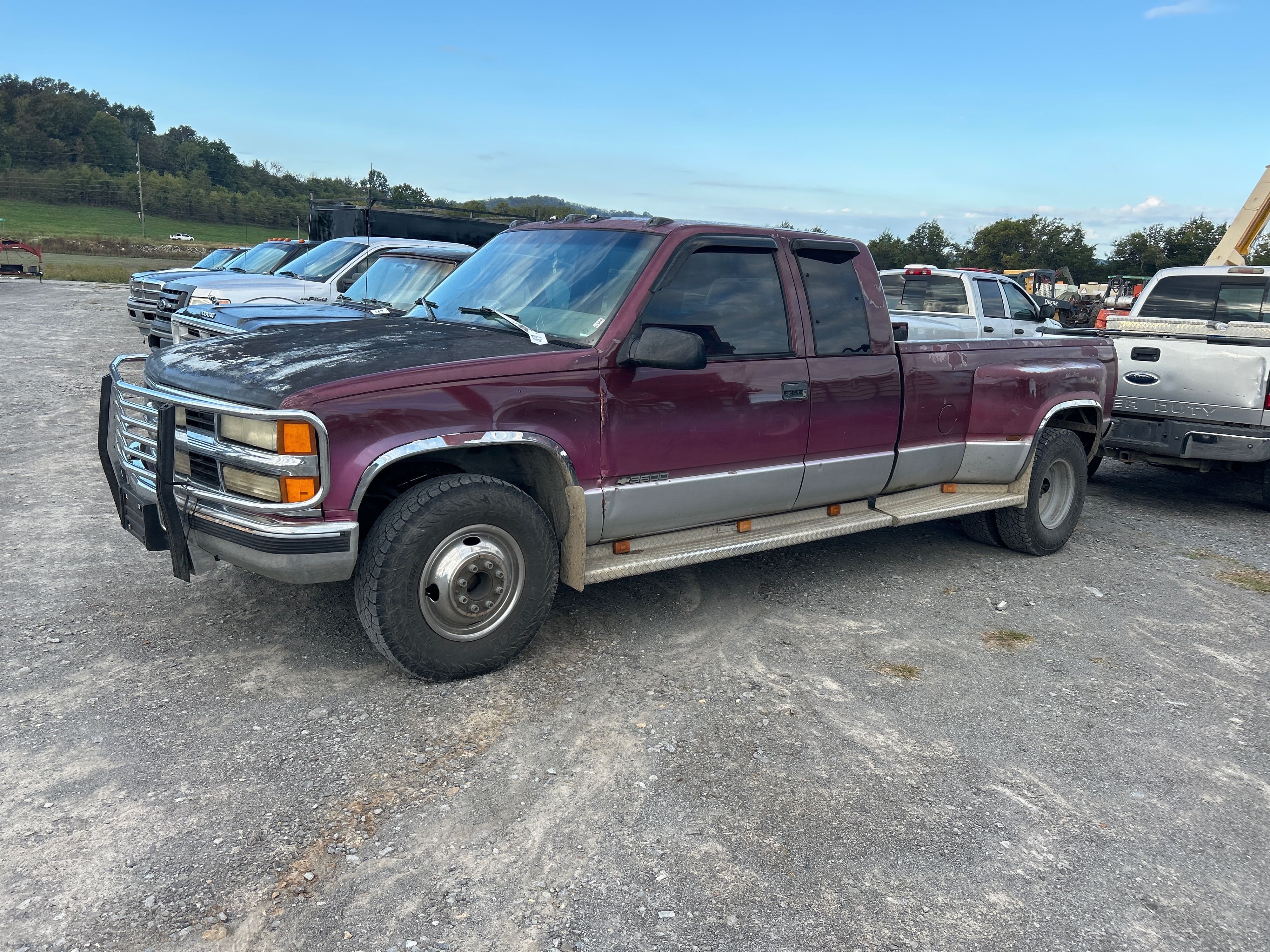 1996 Chevrolet C3500 Equipment Image0