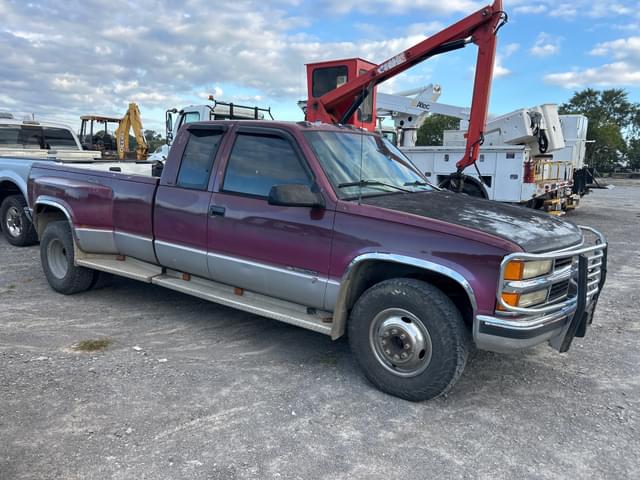 Image of Chevrolet C3500 equipment image 2