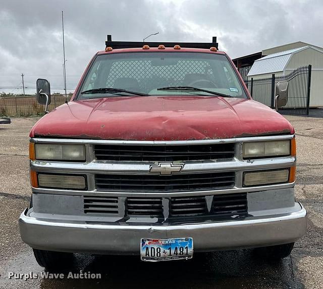 Image of Chevrolet C3500 equipment image 1