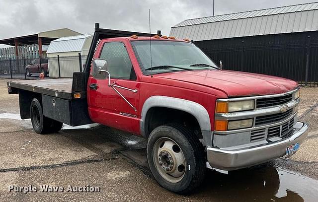 Image of Chevrolet C3500 equipment image 2