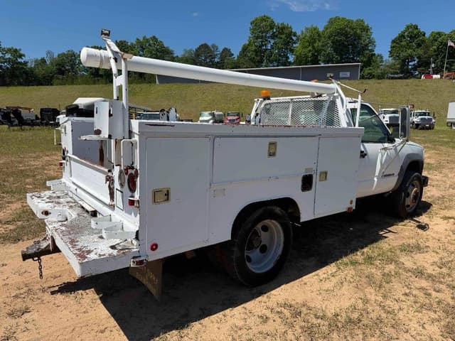 Image of Chevrolet C3500 equipment image 3