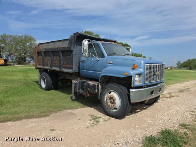 Image of Chevrolet Kodiak equipment image 2