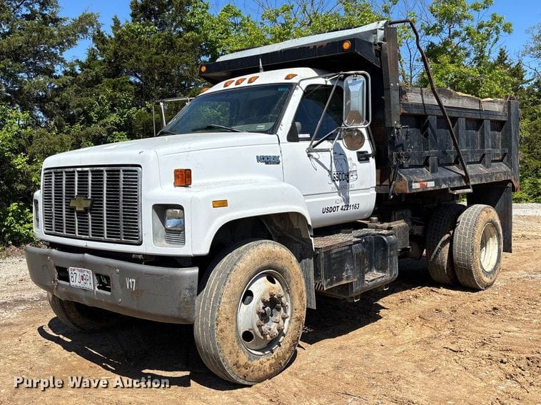 1996 Chevrolet C7 Equipment Image0