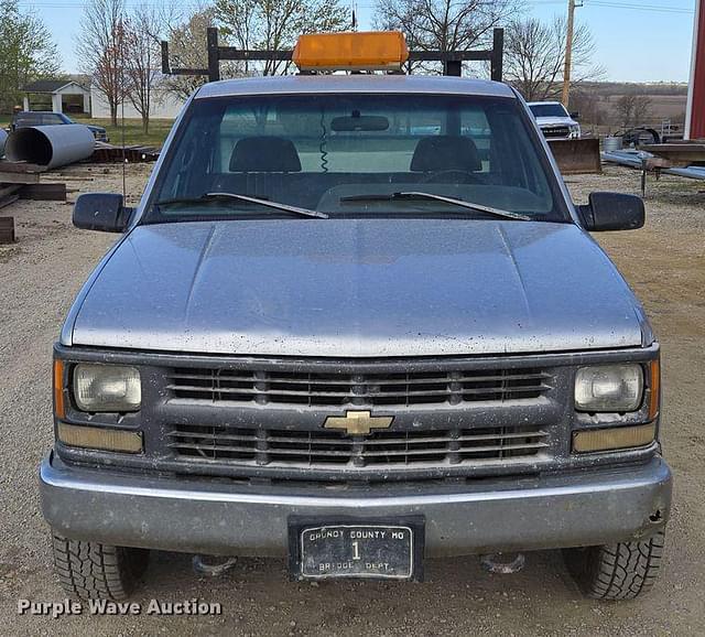 Image of Chevrolet K2500 equipment image 1