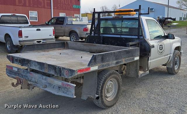 Image of Chevrolet K2500 equipment image 4
