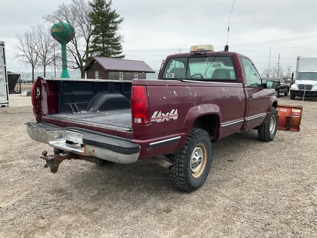 Image of Chevrolet 2500 equipment image 4