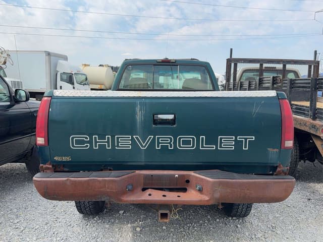 Image of Chevrolet 2500 equipment image 4