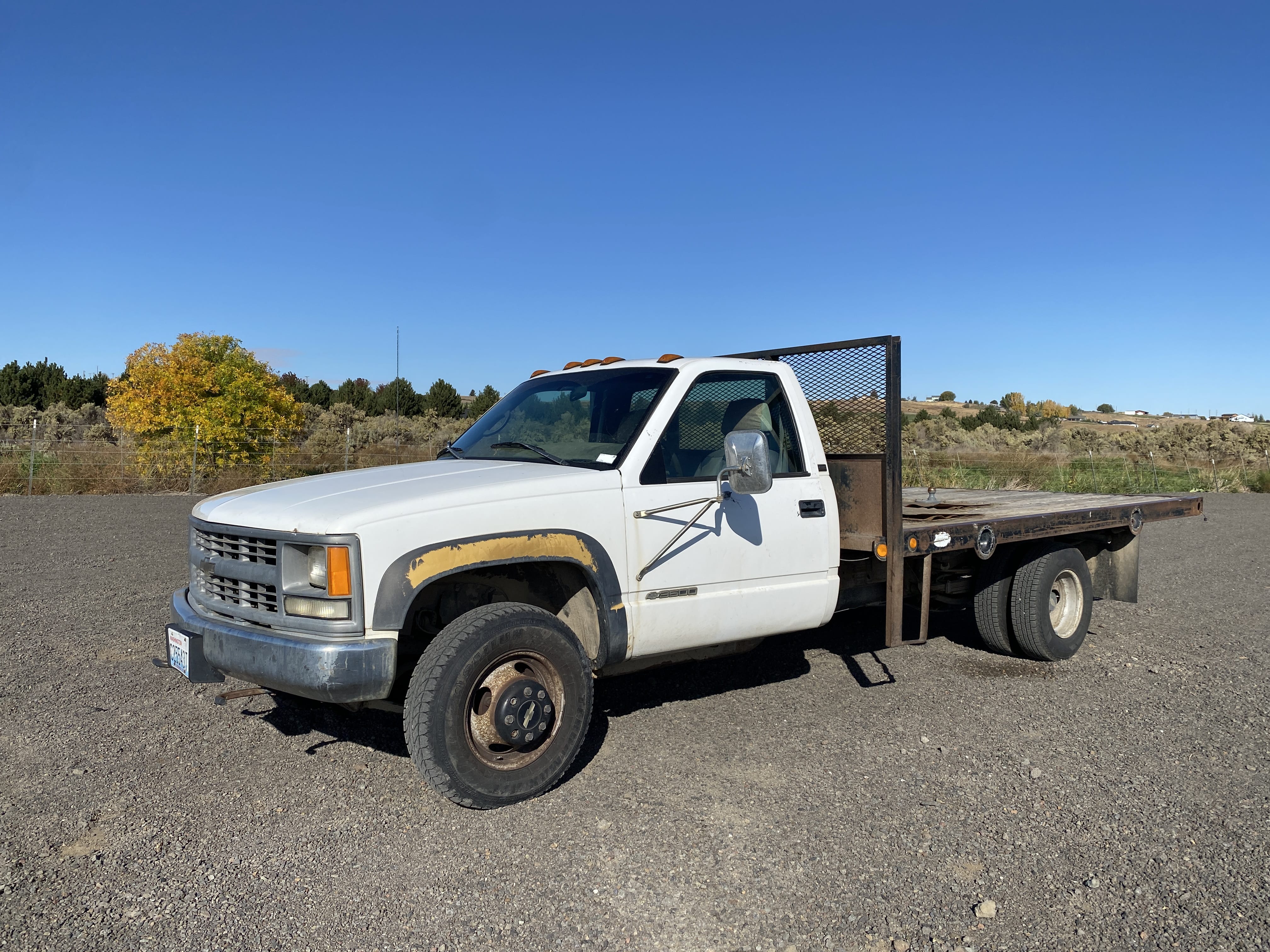 1996 Chevrolet K3500 Equipment Image0