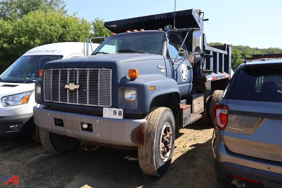 1996 Chevrolet Kodiak C7500 Equipment Image0