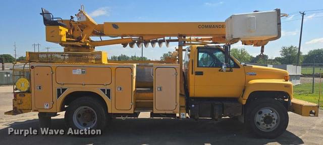 Image of Chevrolet Kodiak equipment image 3