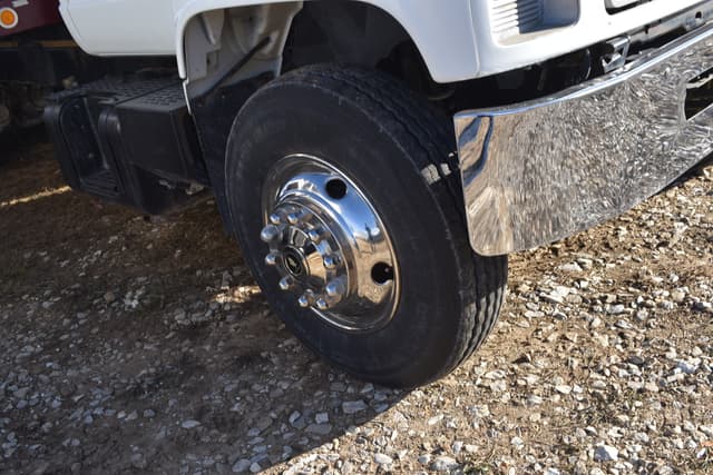 Image of Chevrolet Kodiak equipment image 4