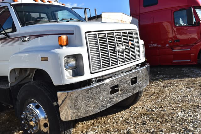 Image of Chevrolet Kodiak equipment image 3