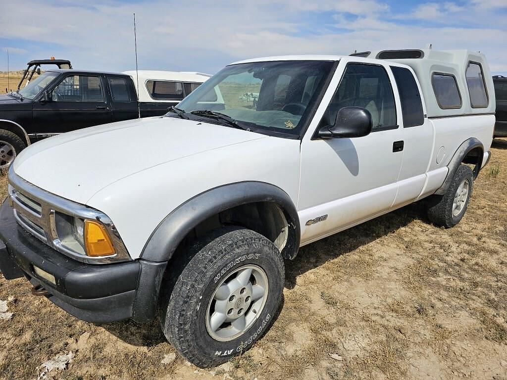 Image of Chevrolet S10 Primary image