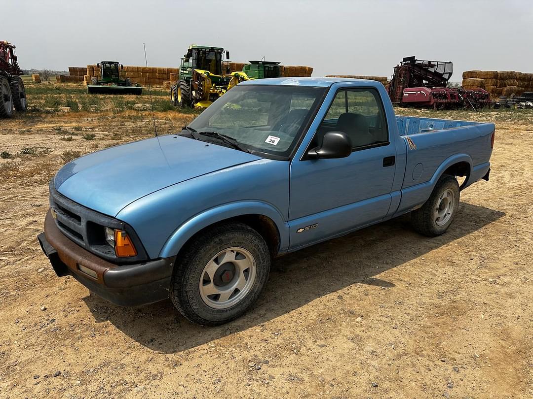 Image of Chevrolet S10 Primary image