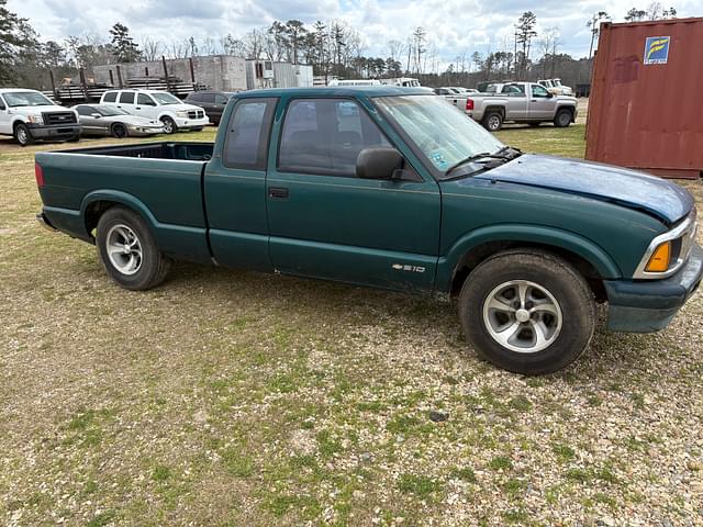 Image of Chevrolet S10 equipment image 4