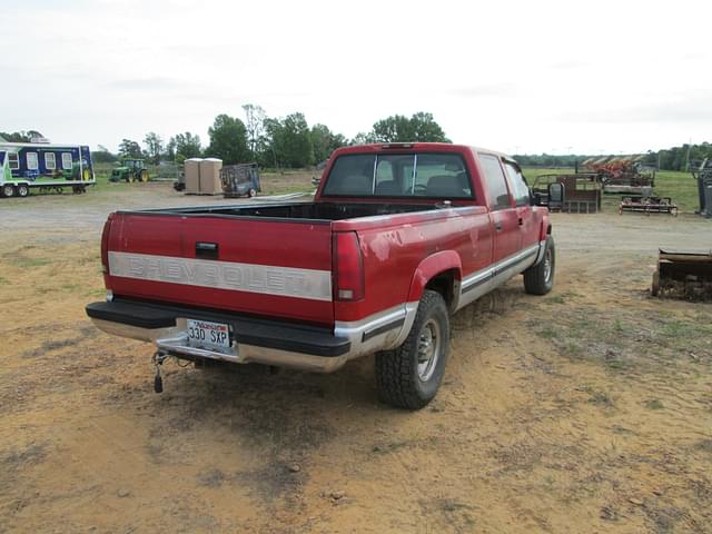 Image of Chevrolet 3500 equipment image 2