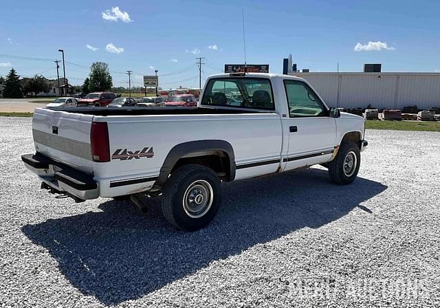 Image of Chevrolet K2500 equipment image 4