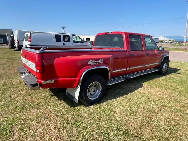 Image of Chevrolet C/K 3500 equipment image 4