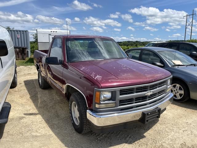 Image of Chevrolet 1500 equipment image 2