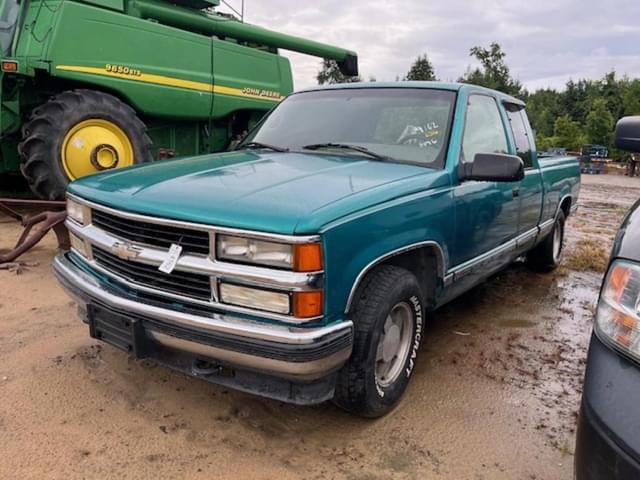 Image of Chevrolet 1500 equipment image 1
