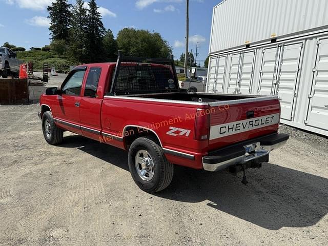 Image of Chevrolet 1500 equipment image 4