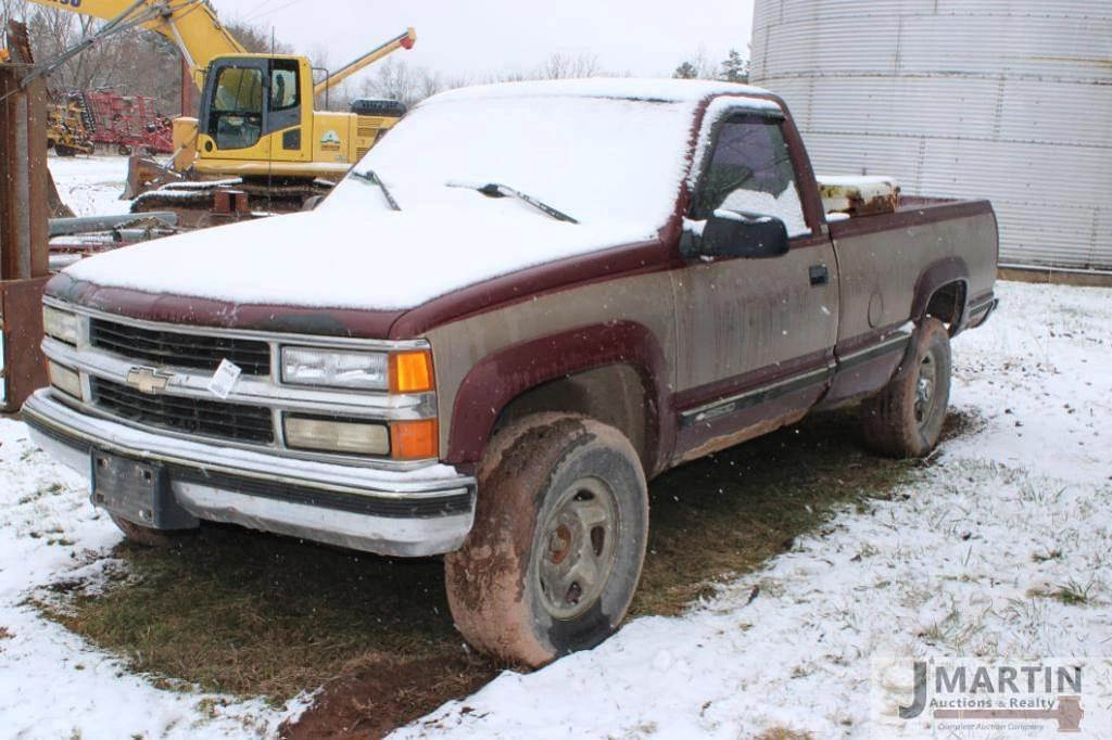 Image of Chevrolet 2500 Primary image