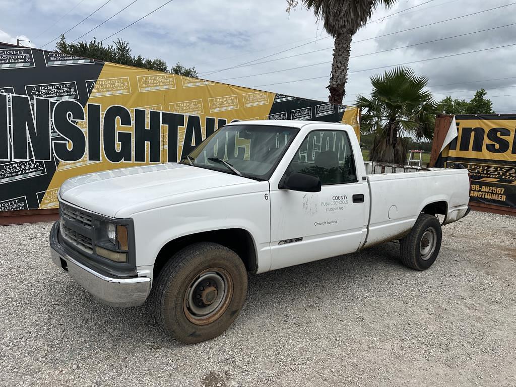 Image of Chevrolet 2500 Primary image