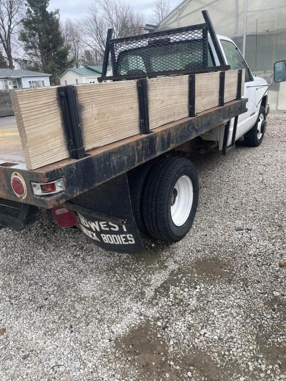 Image of Chevrolet 3500 equipment image 4