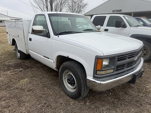Image of Chevrolet 3500 equipment image 1