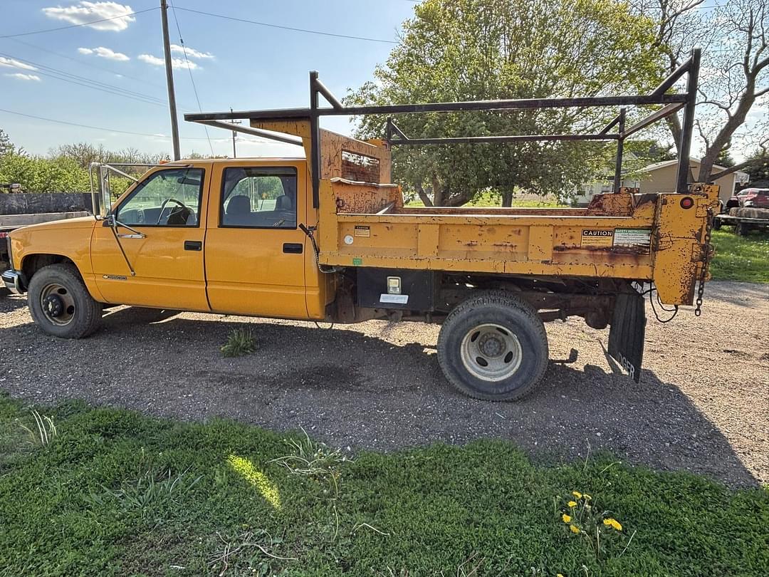 Image of Chevrolet 3500 Primary image