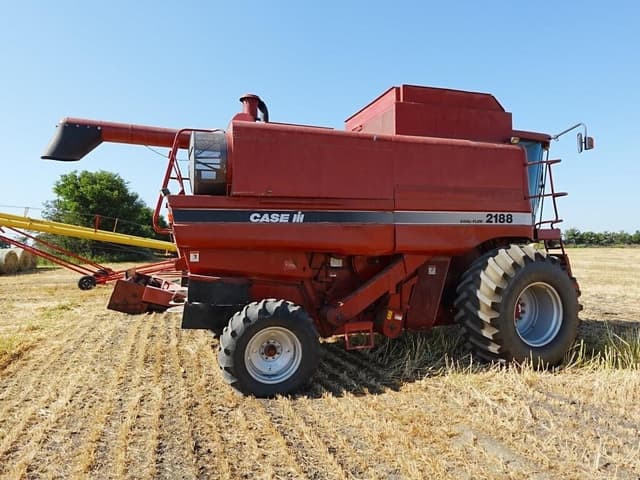 Image of Case IH 2188 equipment image 2