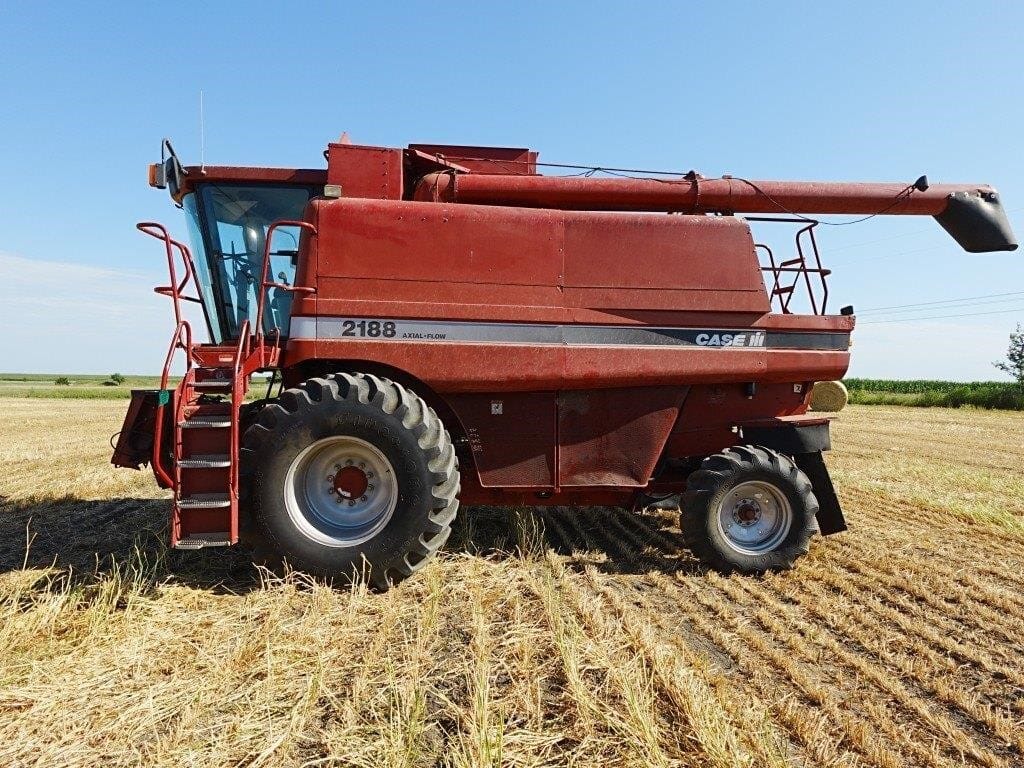 1996 Case IH 2188 Equipment Image0