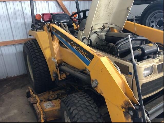 Image of Cub Cadet 7234 equipment image 2
