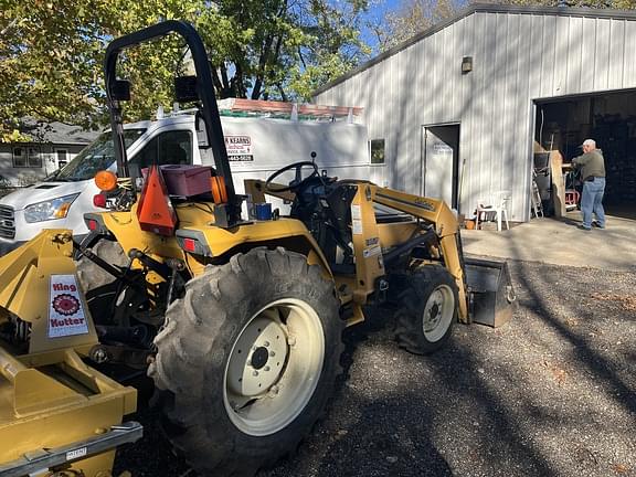 Image of Cub Cadet 7274 equipment image 4