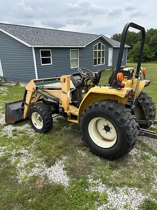 Image of Cub Cadet 7275 equipment image 2