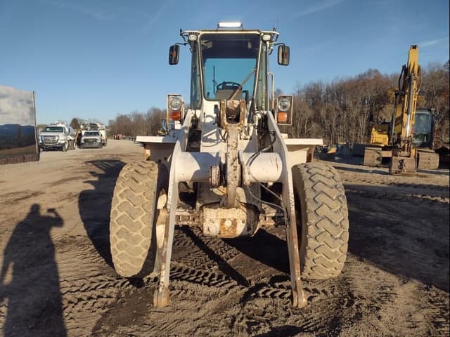 Image of John Deere 544G equipment image 1