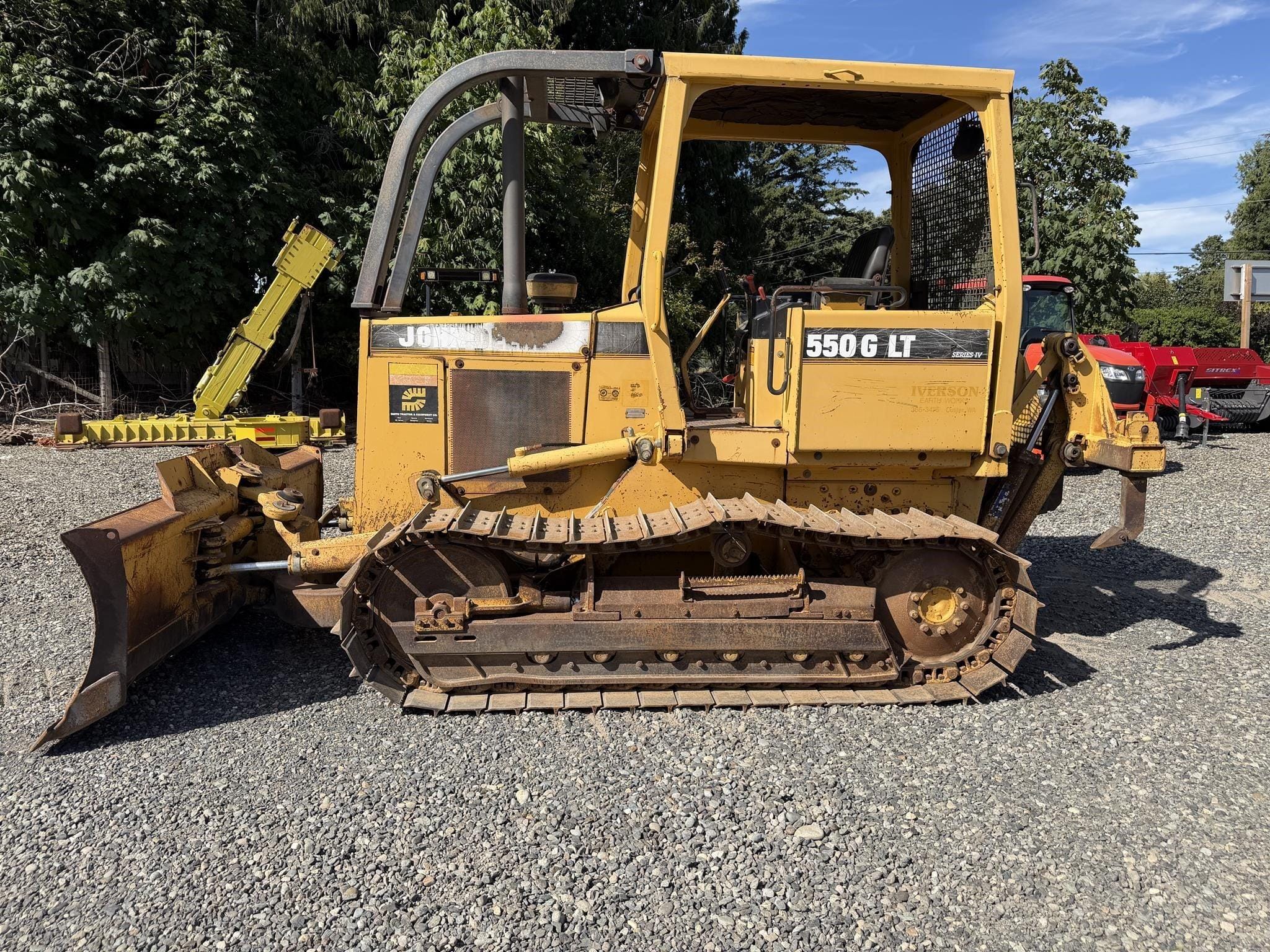 1996 John Deere 550G Equipment Image0