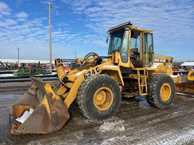 1996 John Deere 624G Equipment Image0