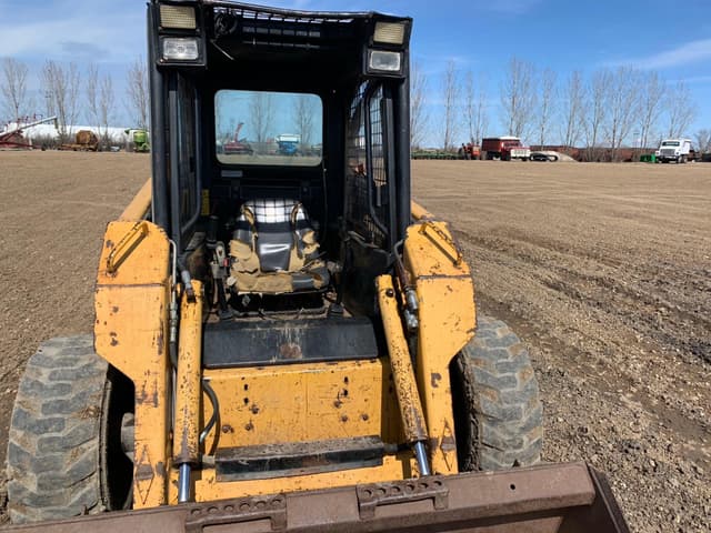 Image of John Deere 6675 equipment image 1