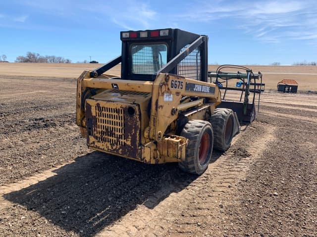 Image of John Deere 6675 equipment image 4