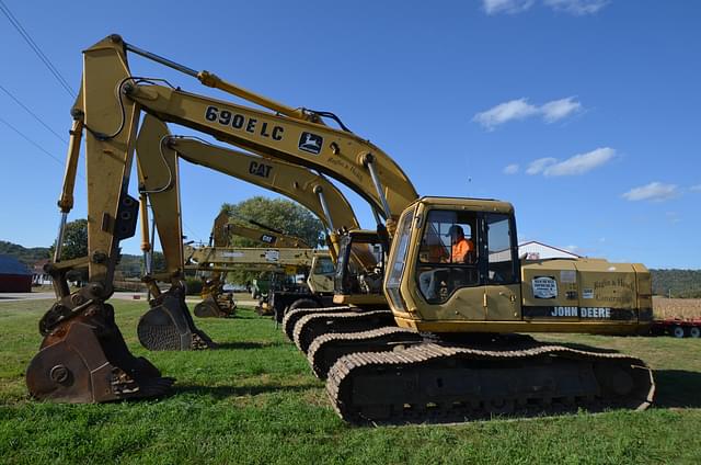 Image of John Deere 690E LC equipment image 1